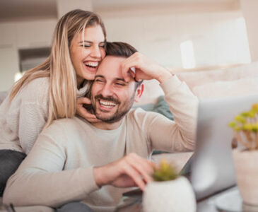 Pacs, concubinage : quelle protection pour vivre chez son conjoint ?